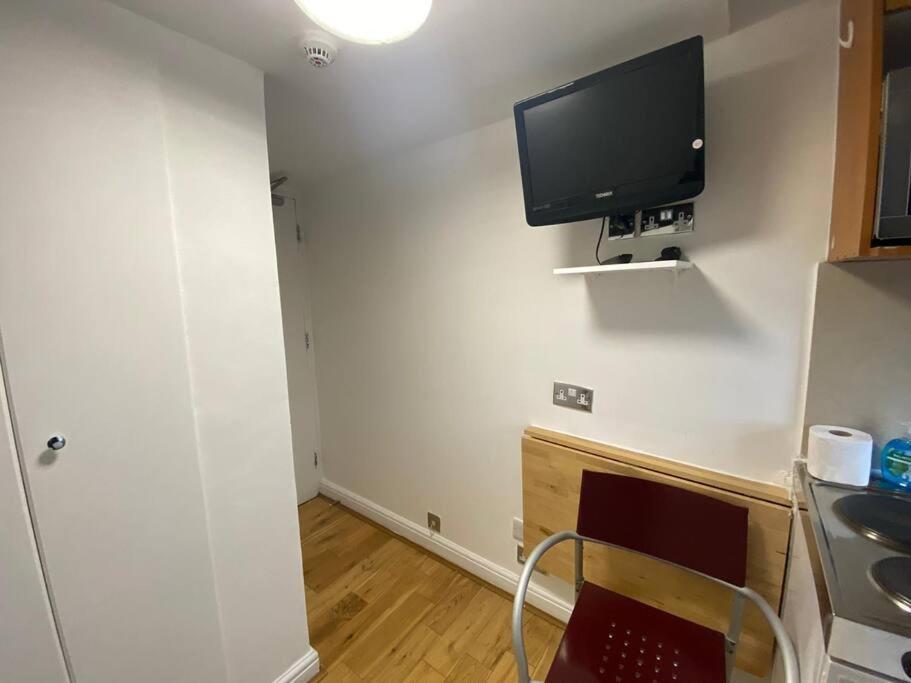 F14- Single Studio Shared Shower/Toilet Near Paddington Лондон Екстериор снимка